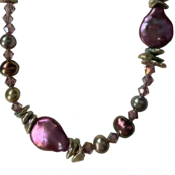 Plum Colored Cultured Pearl & Glass Beaded Woman’s Stunning Necklace Jewelry - Picture 1 of 12